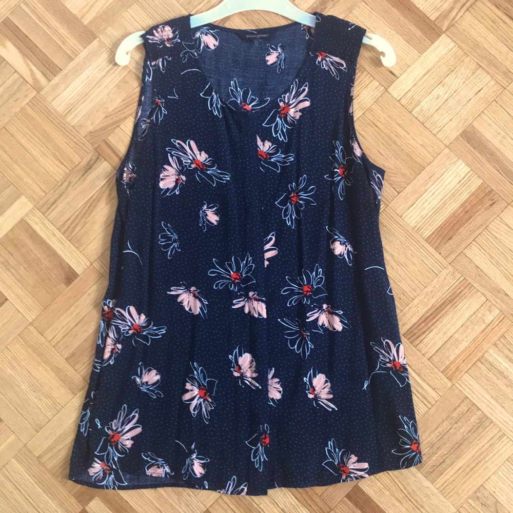 2 for 15$ 100% rayon Banana republic top